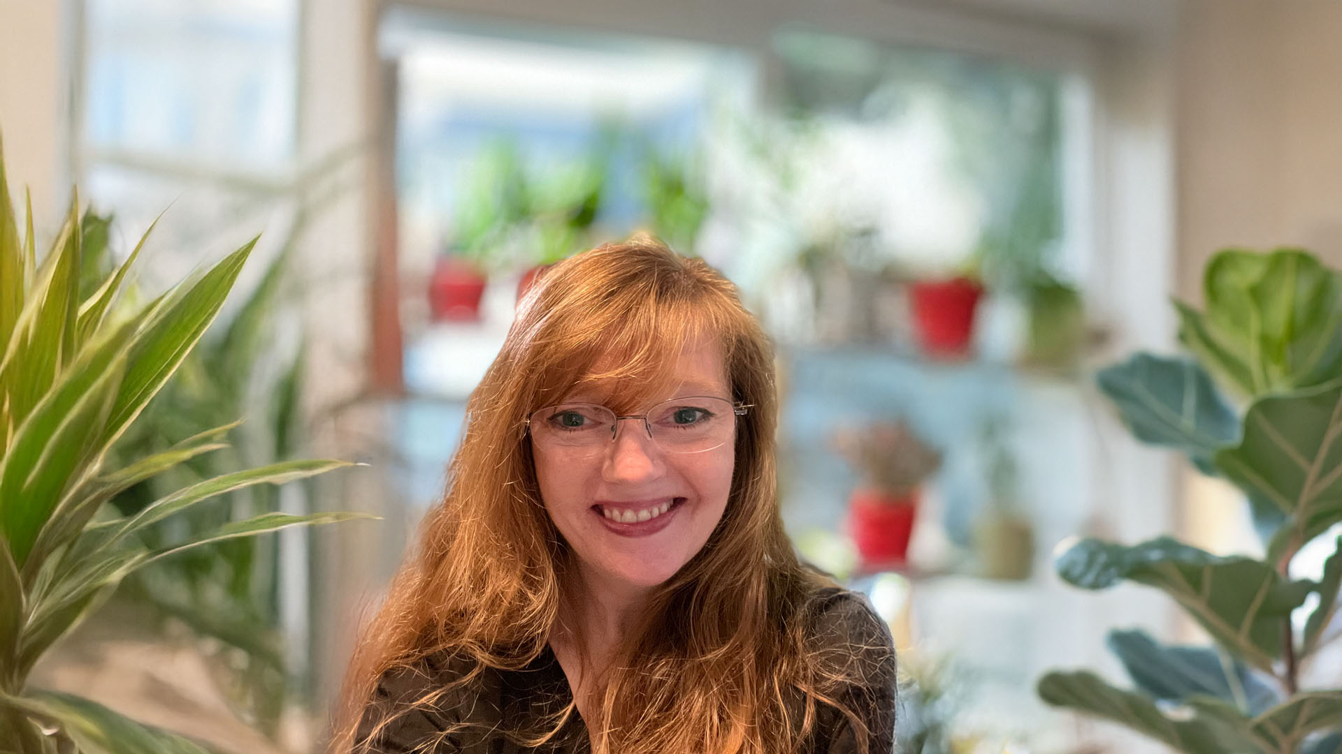 Lynn, founder of The Swift Gift